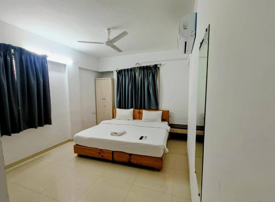 Ornate Service Apartments Pune Luaran gambar